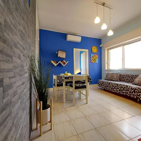 Apartment Terrazza Sul Mare - A Pochi Minuti Da Taormina Giardini-Naxos